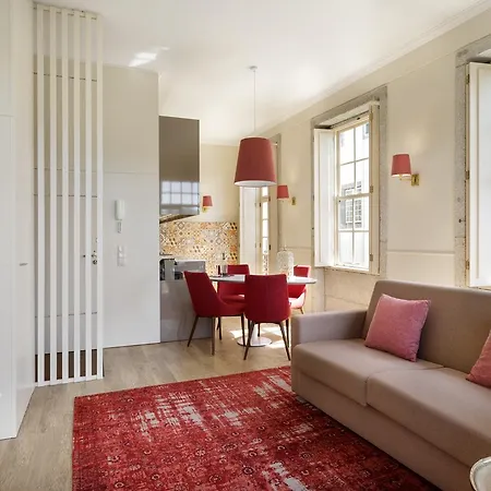 - River Front Apartment