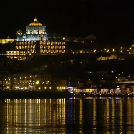 - River Front * Oporto